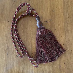 Set of 4 Drapery Curtain Tie Backs Tassels